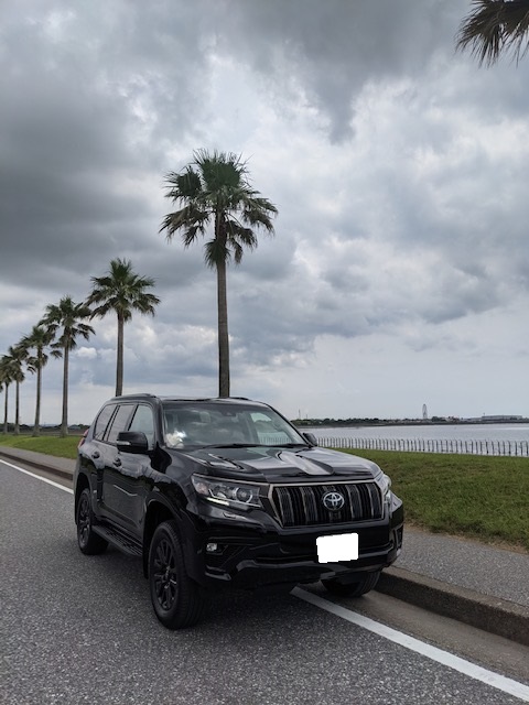 千葉県流山市にお住いのu様にランドクルーザープラドtx Lブラックエディションをご納車致しました ビップオート