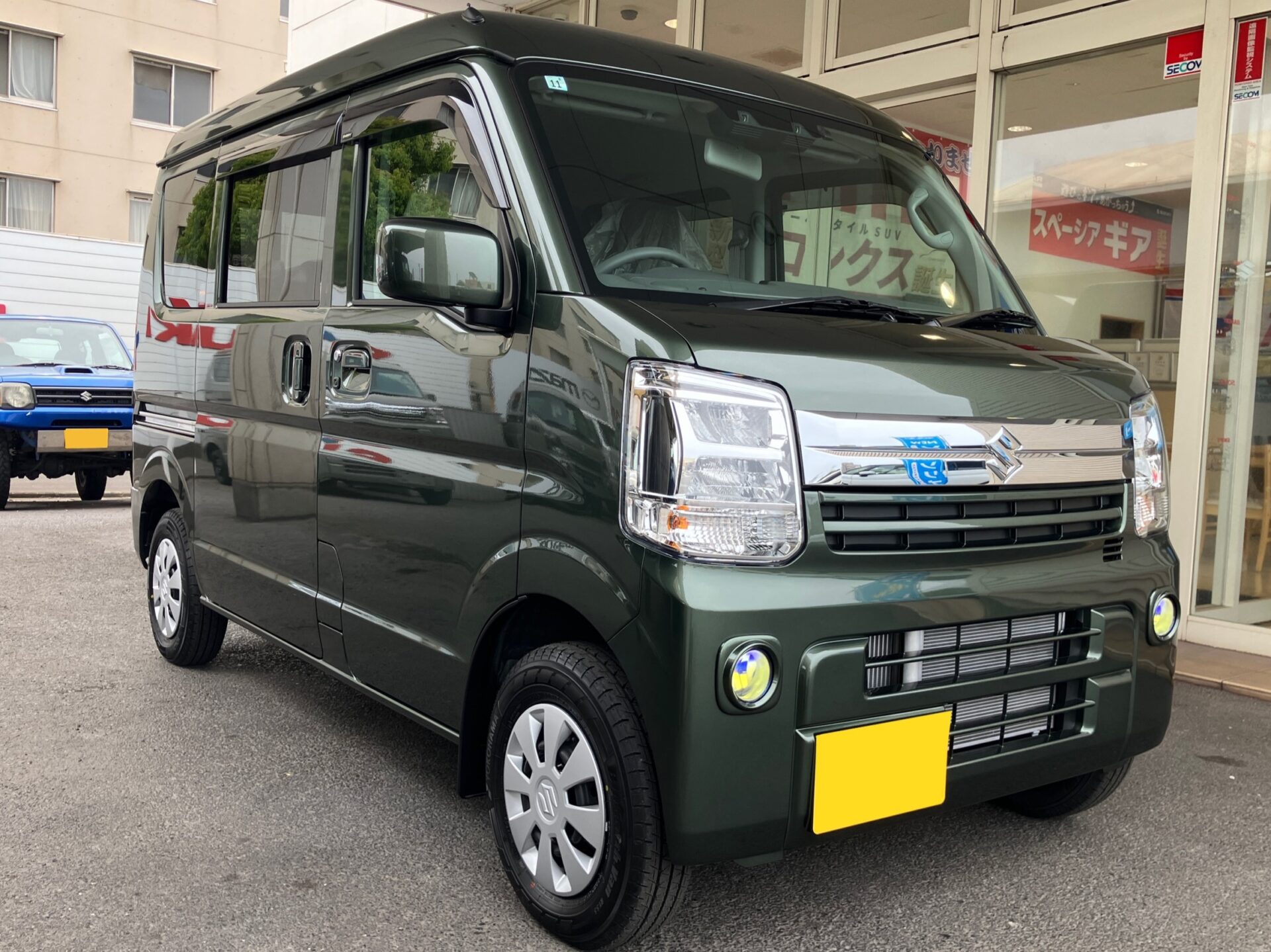 千葉県船橋市にお住まいのN様にエブリイをご納車いたしました。