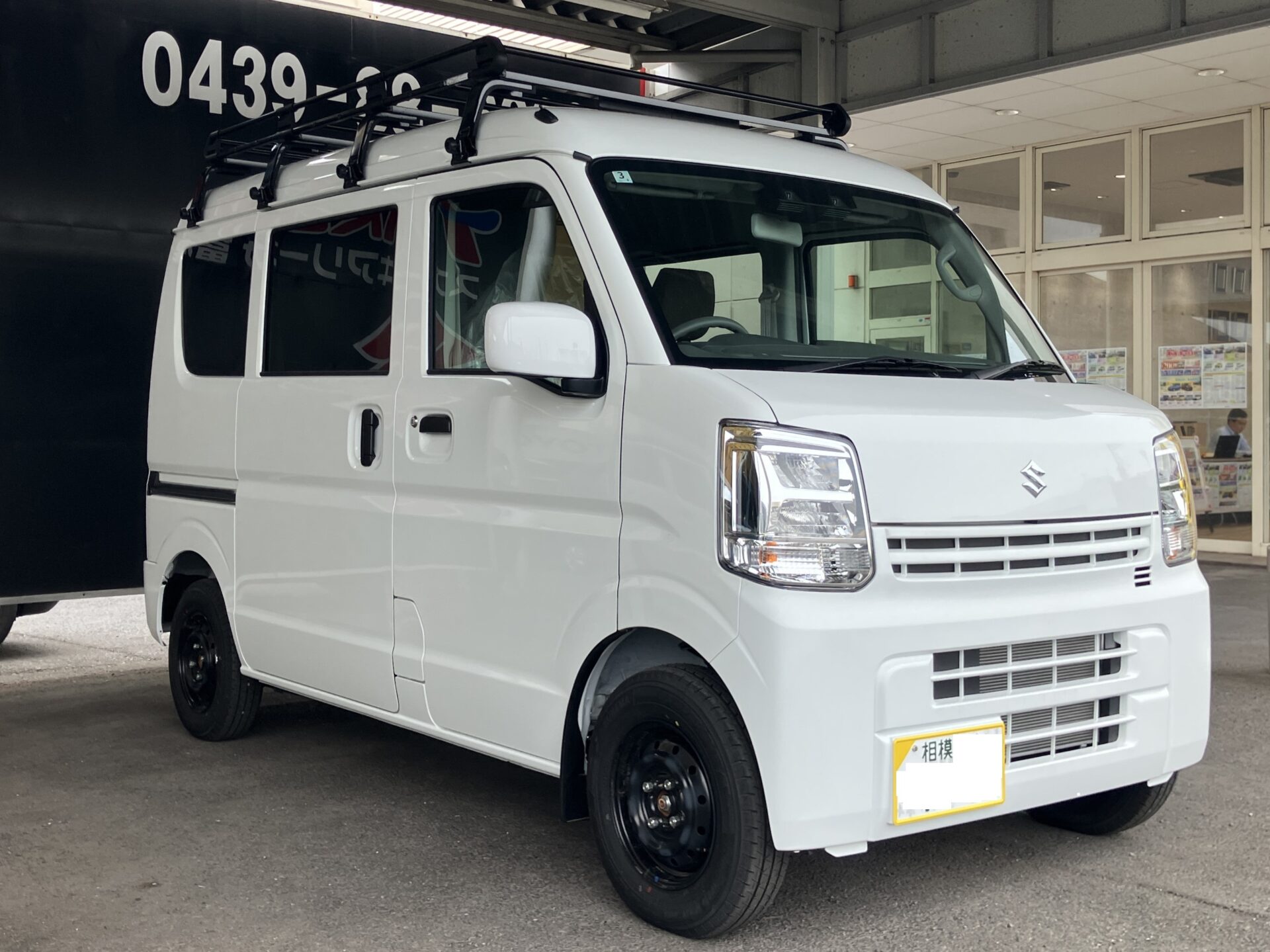 横浜市にお住まいのW様にエブリイをご納車いたしました。